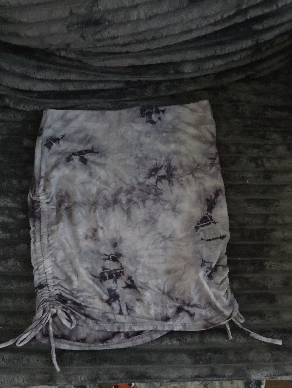 Windsor Gray Tie-Dye Ruched Side Skirt